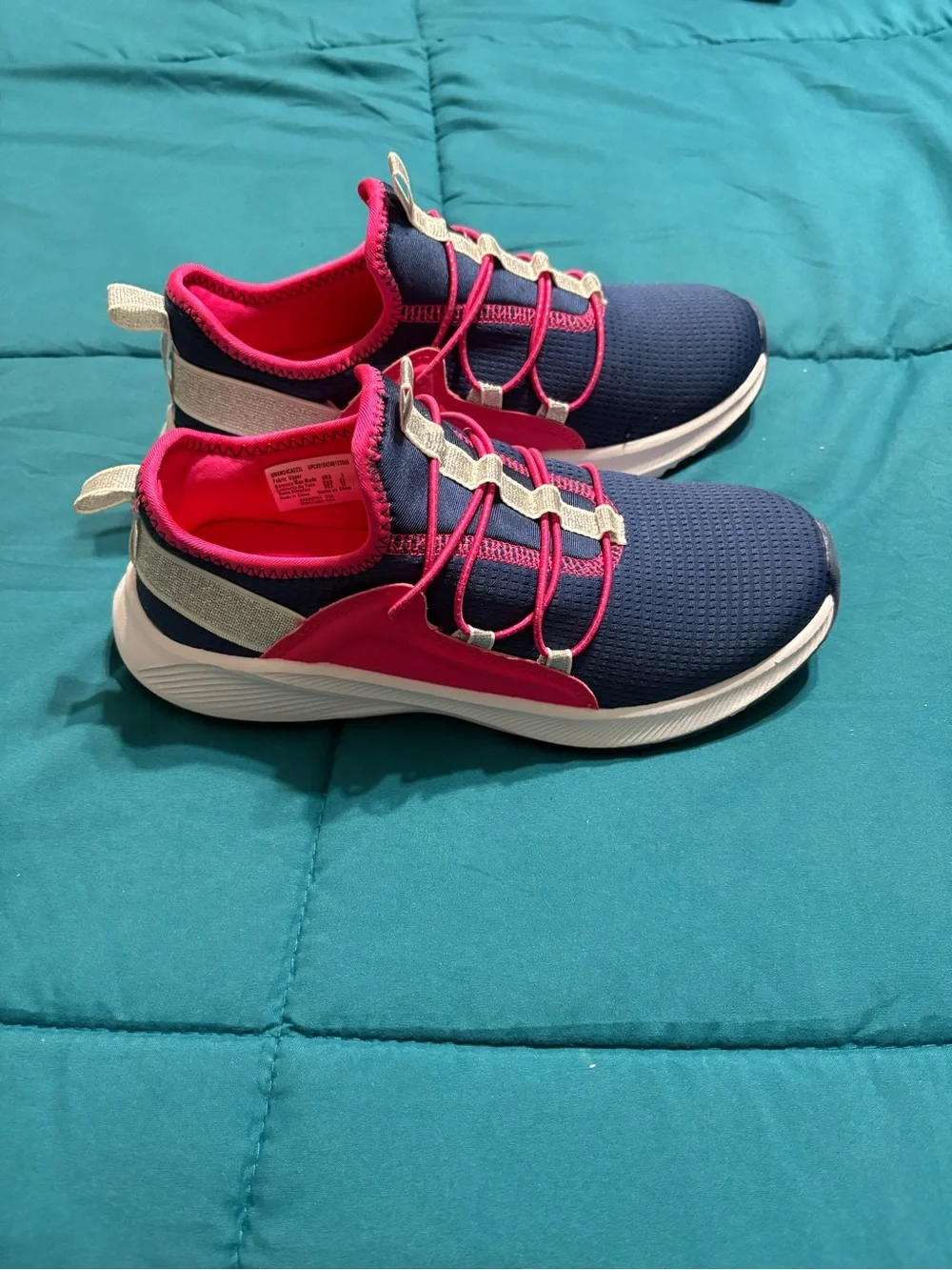Navy & Hot Pink Slip-on Bungee Athletic Sneakers | Size 3 Youth Like New